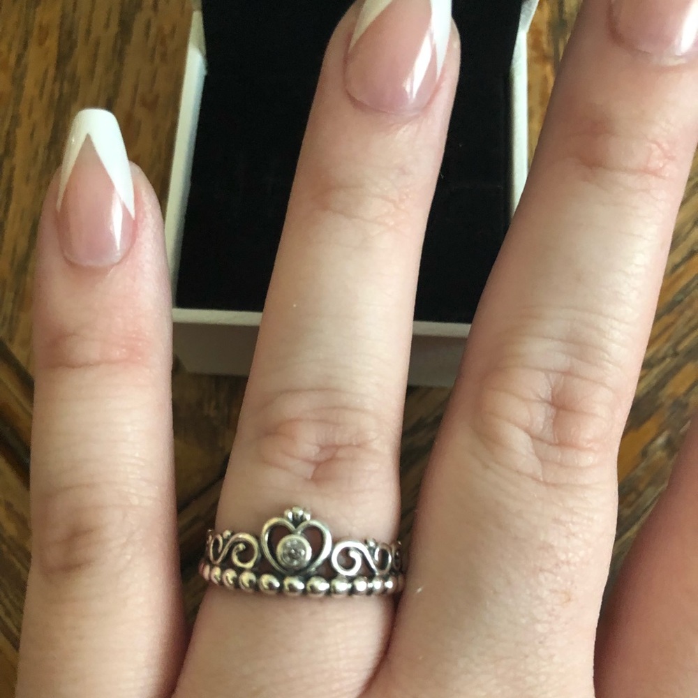 Pandora princess crown ring